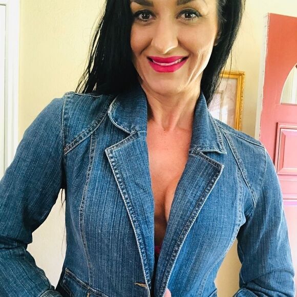 Gloria Vanderbilt Jackets & Blazers - Gloria Vanderbilt jean denim jacket